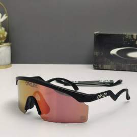 Picture of Oakley Sunglasses _SKUfw66124324fw
